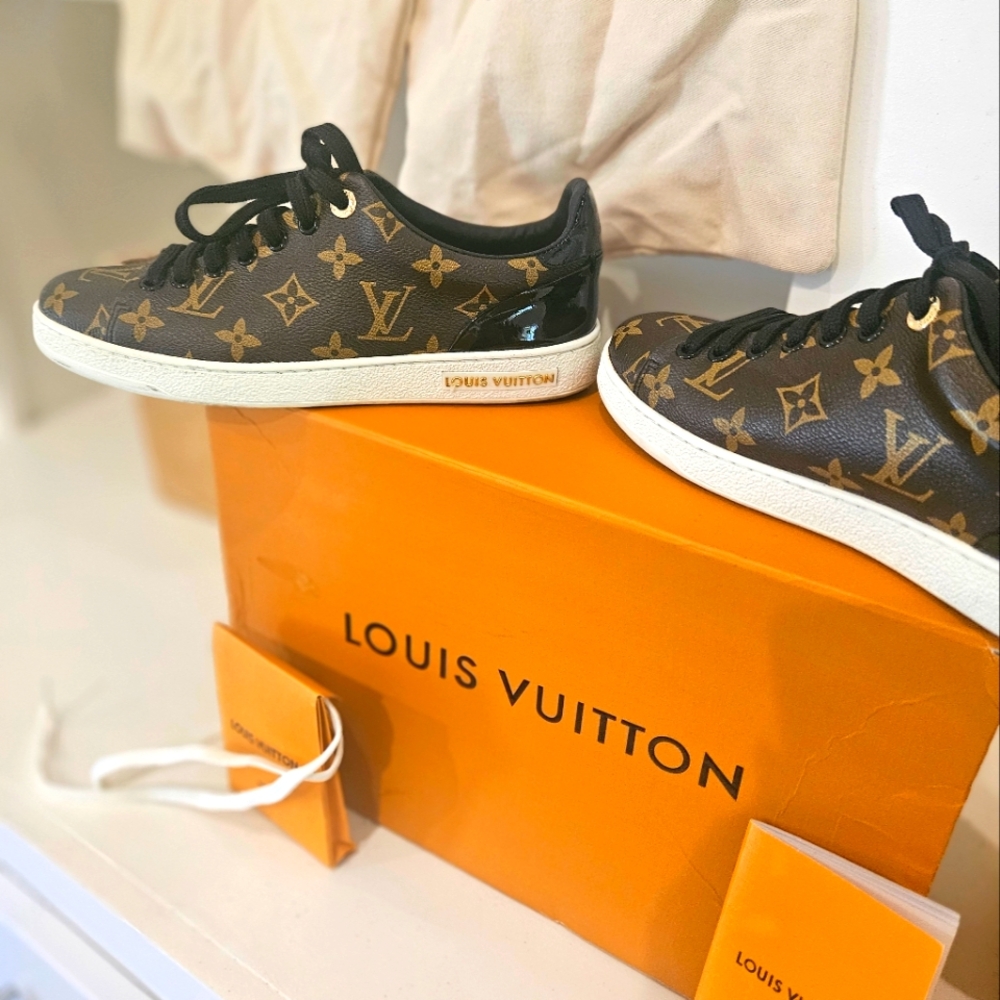 LV Frontrow Sneaker